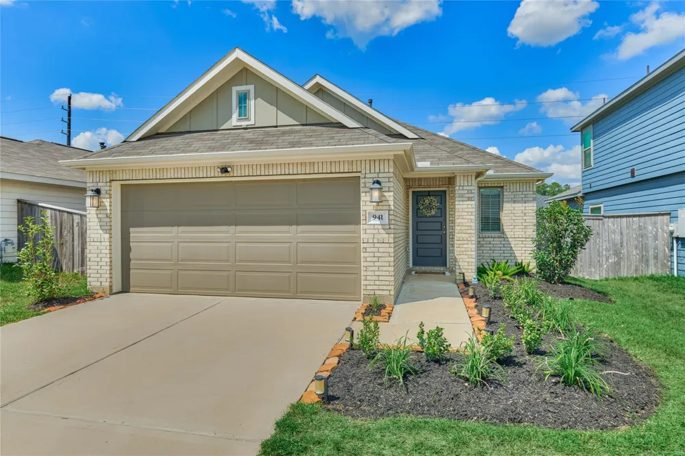 941 Oak Mist Lane Magnolia, TX 77354