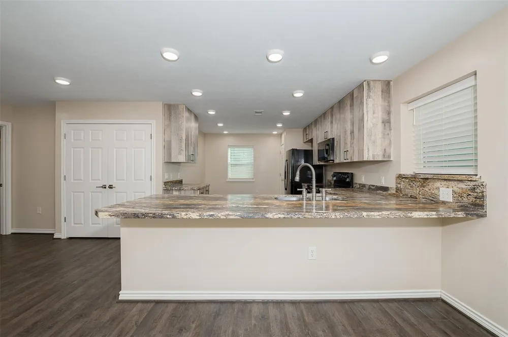 11428 Debbie Lane Iola, TX 77861