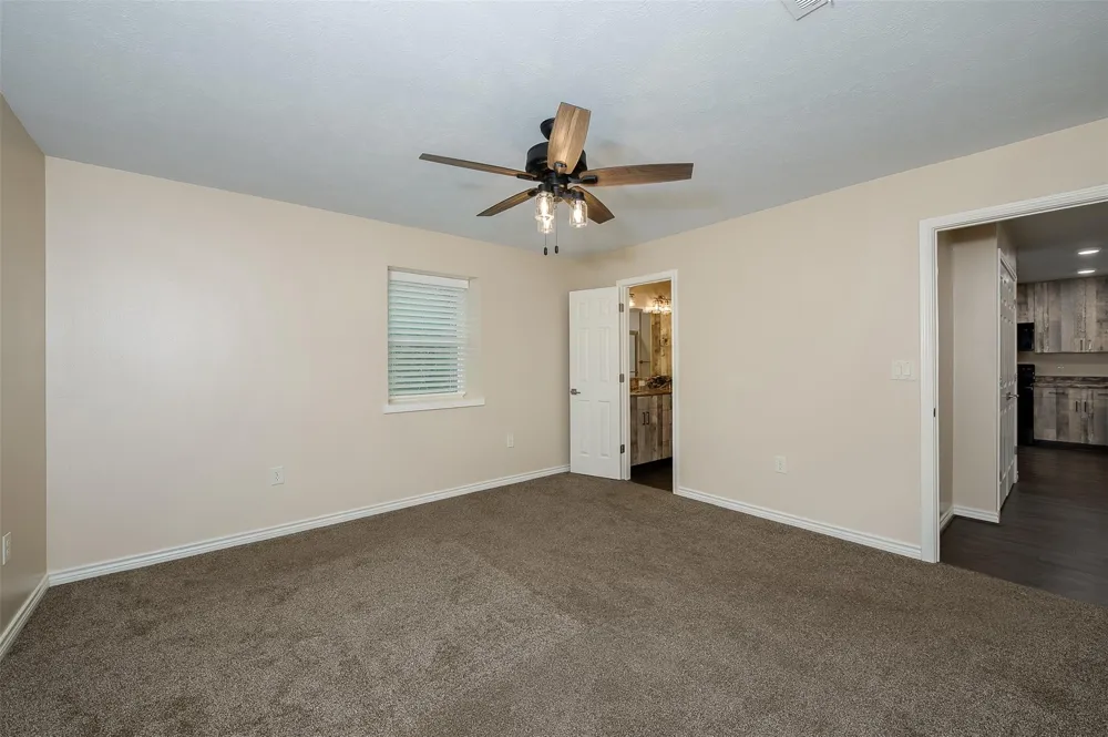 11428 Debbie Lane Iola, TX 77861