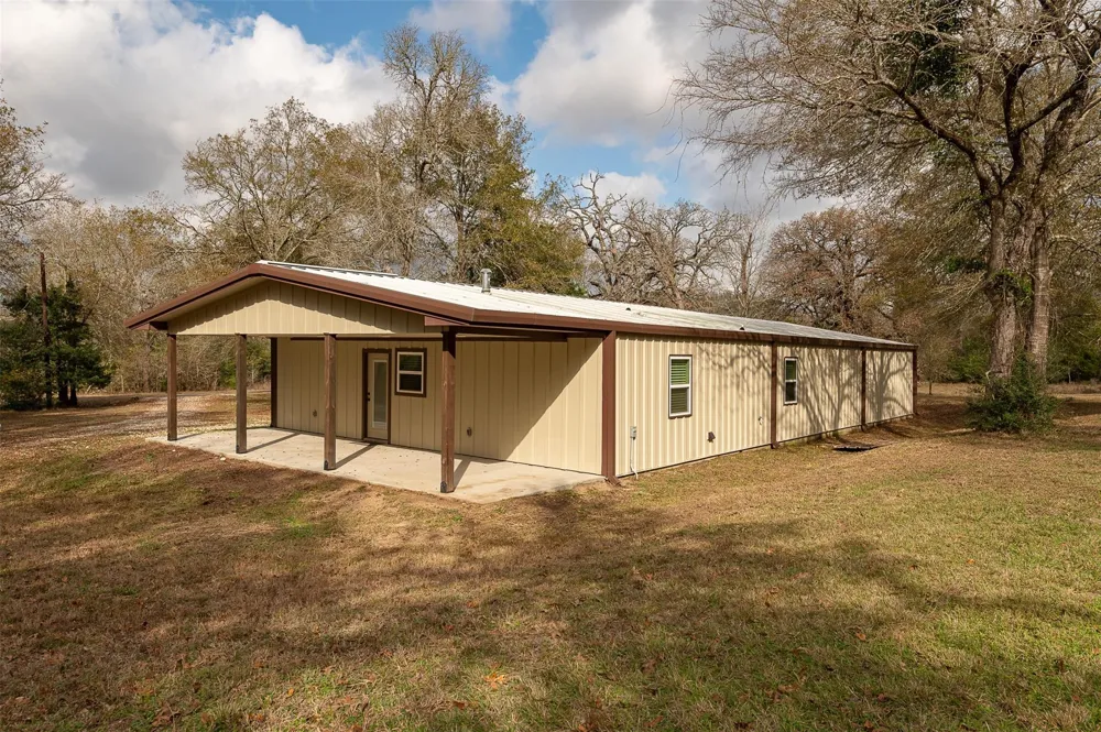 11428 Debbie Lane Iola, TX 77861