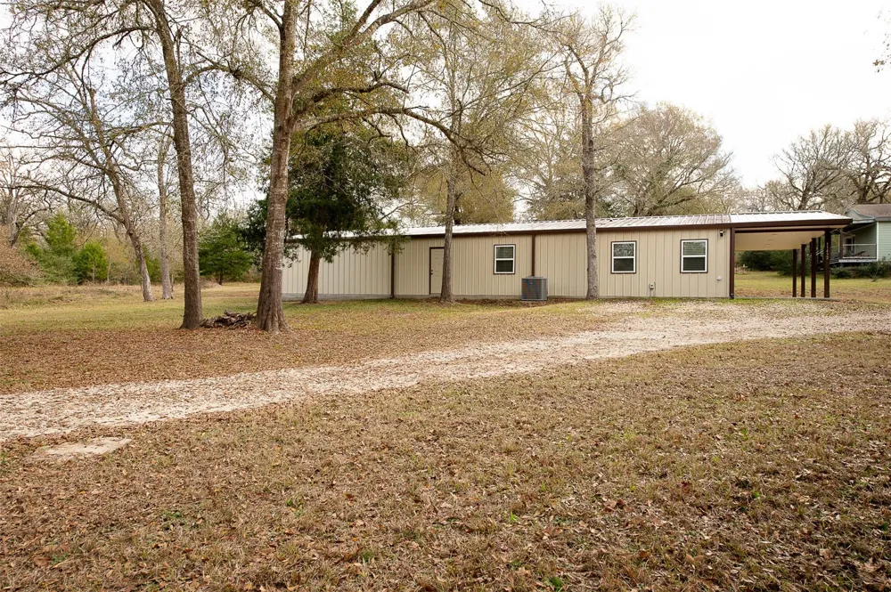 11428 Debbie Lane Iola, TX 77861