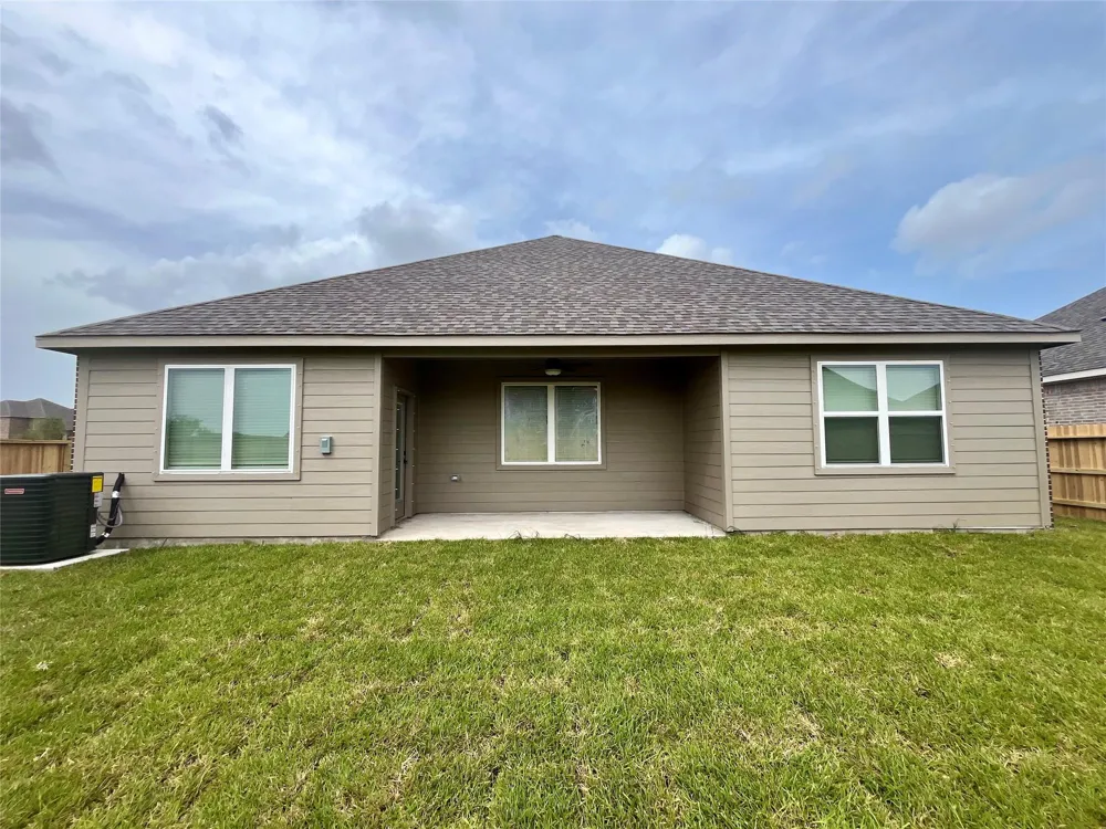 13601 Gaff Rig Drive Texas City, TX 77510