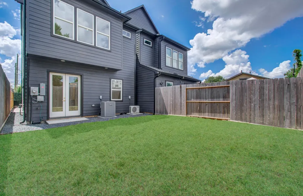 3107 Webster Street #B Houston, TX 77004