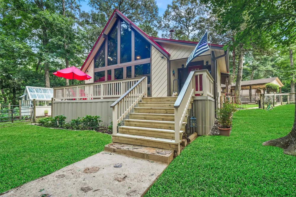 200 Cochran Lane Coldspring, TX 77331
