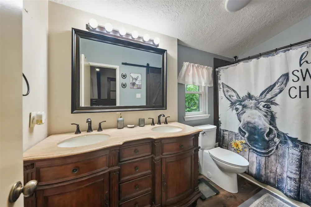 200 Cochran Lane Coldspring, TX 77331