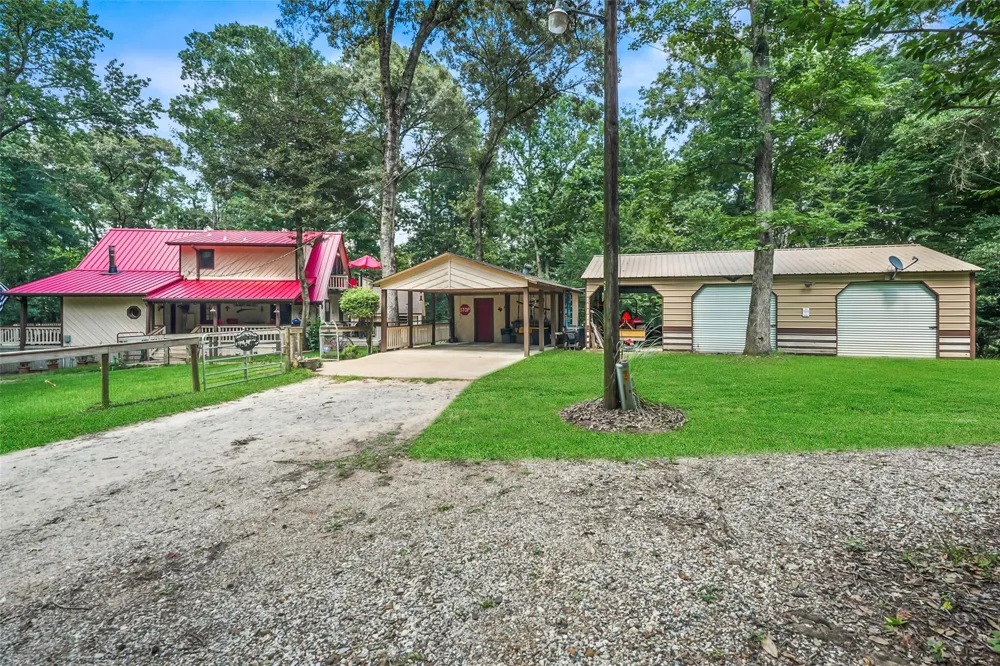 200 Cochran Lane Coldspring, TX 77331