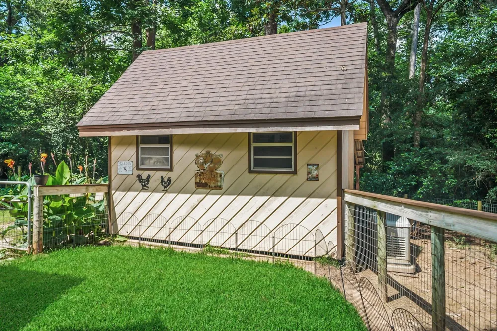 200 Cochran Lane Coldspring, TX 77331