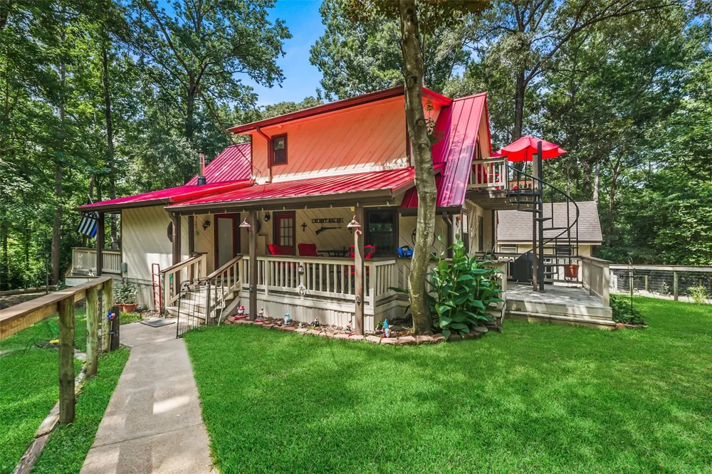 200 Cochran Lane Coldspring, TX 77331