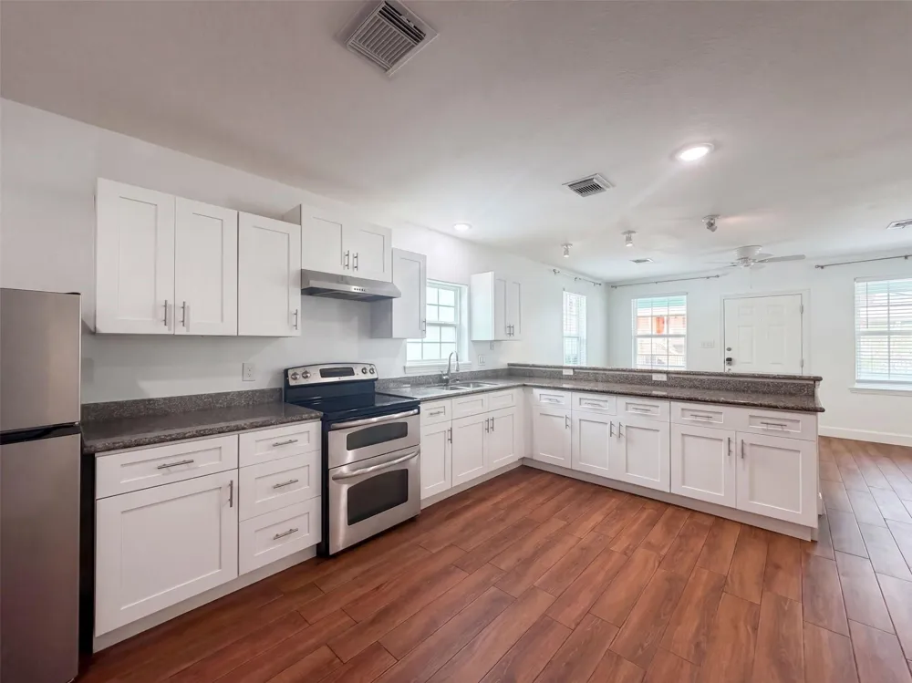 2819 Avenue K Galveston, TX 77550