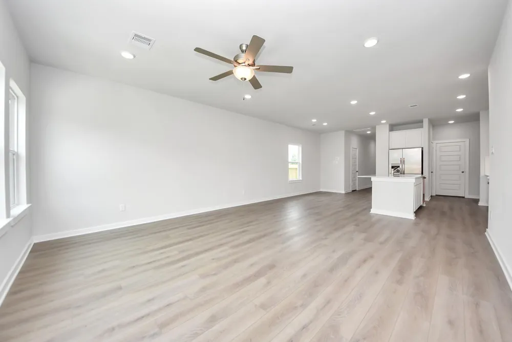 1989 Brookpointe Lane Dayton, TX 77535