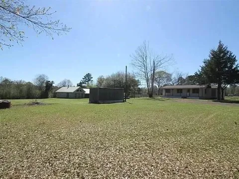 943 State Highway 103 W