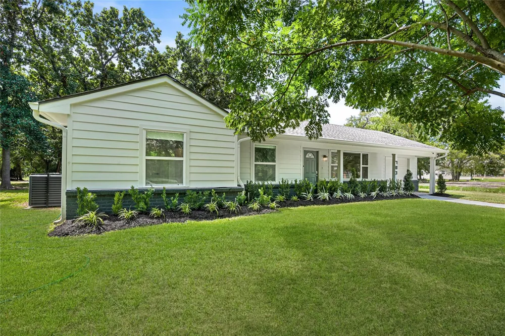 703 Newton Drive Richmond, TX 77469