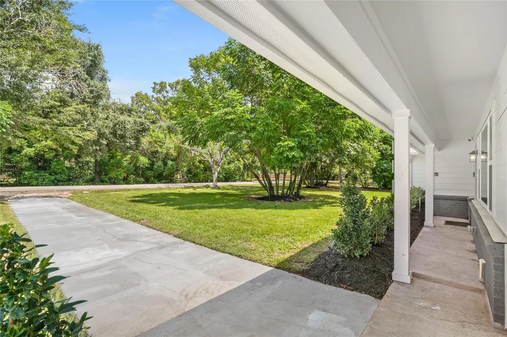 703 Newton Drive Richmond, TX 77469