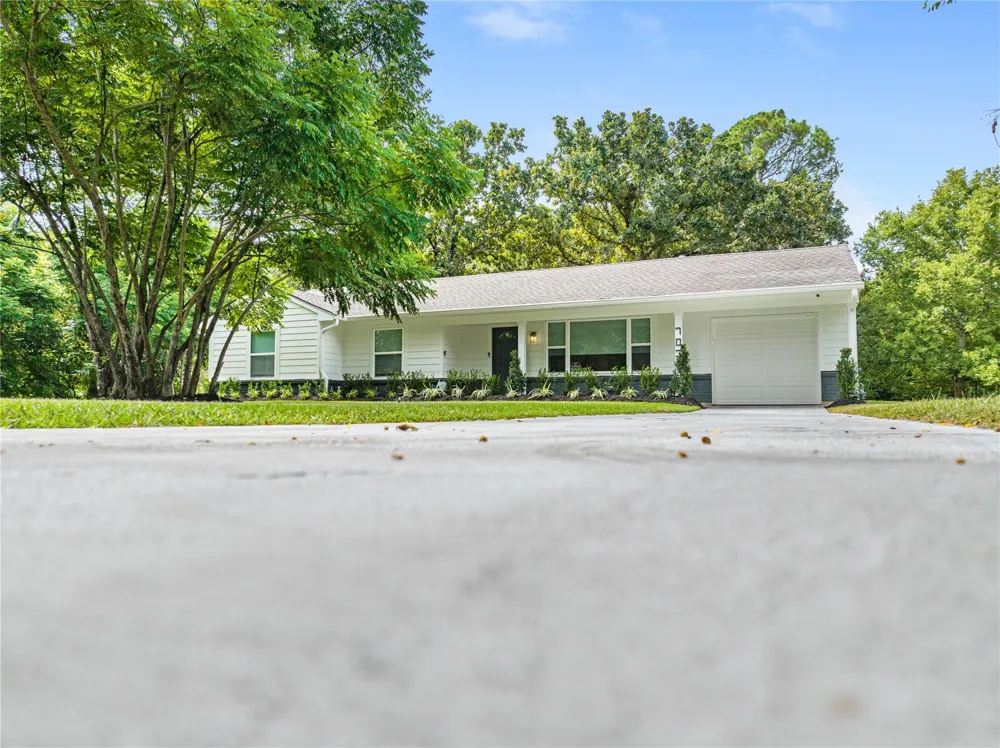 703 Newton Drive Richmond, TX 77469