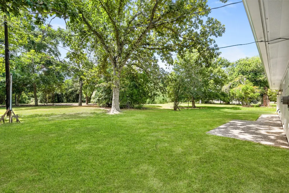 703 Newton Drive Richmond, TX 77469
