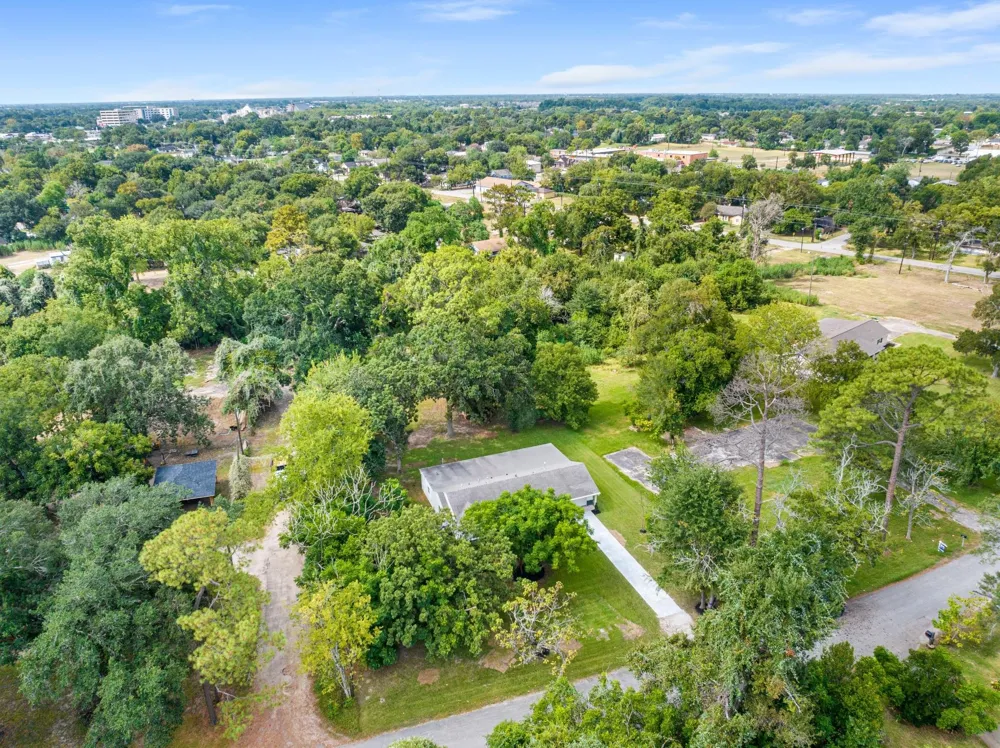 703 Newton Drive Richmond, TX 77469