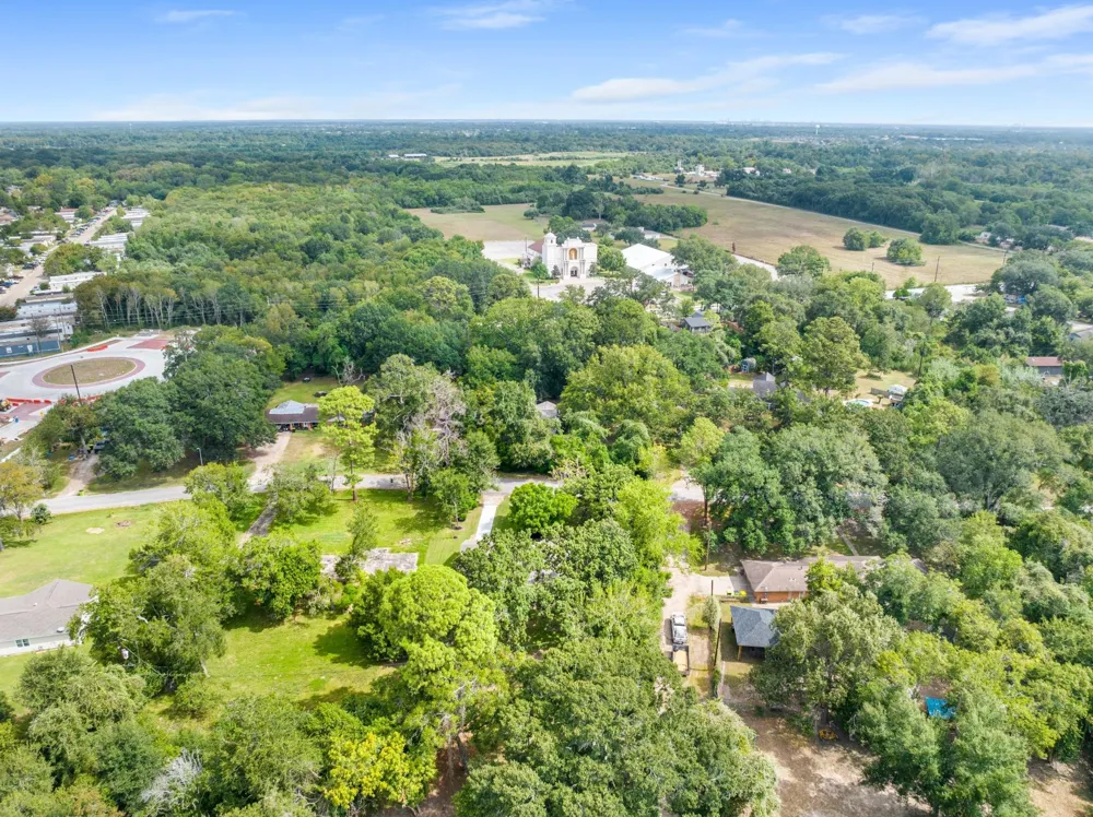703 Newton Drive Richmond, TX 77469