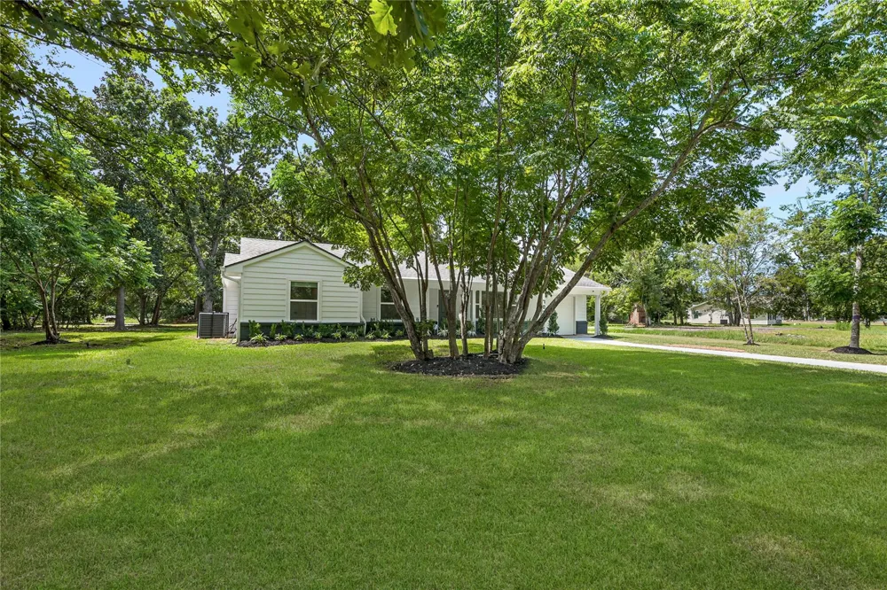 703 Newton Drive Richmond, TX 77469
