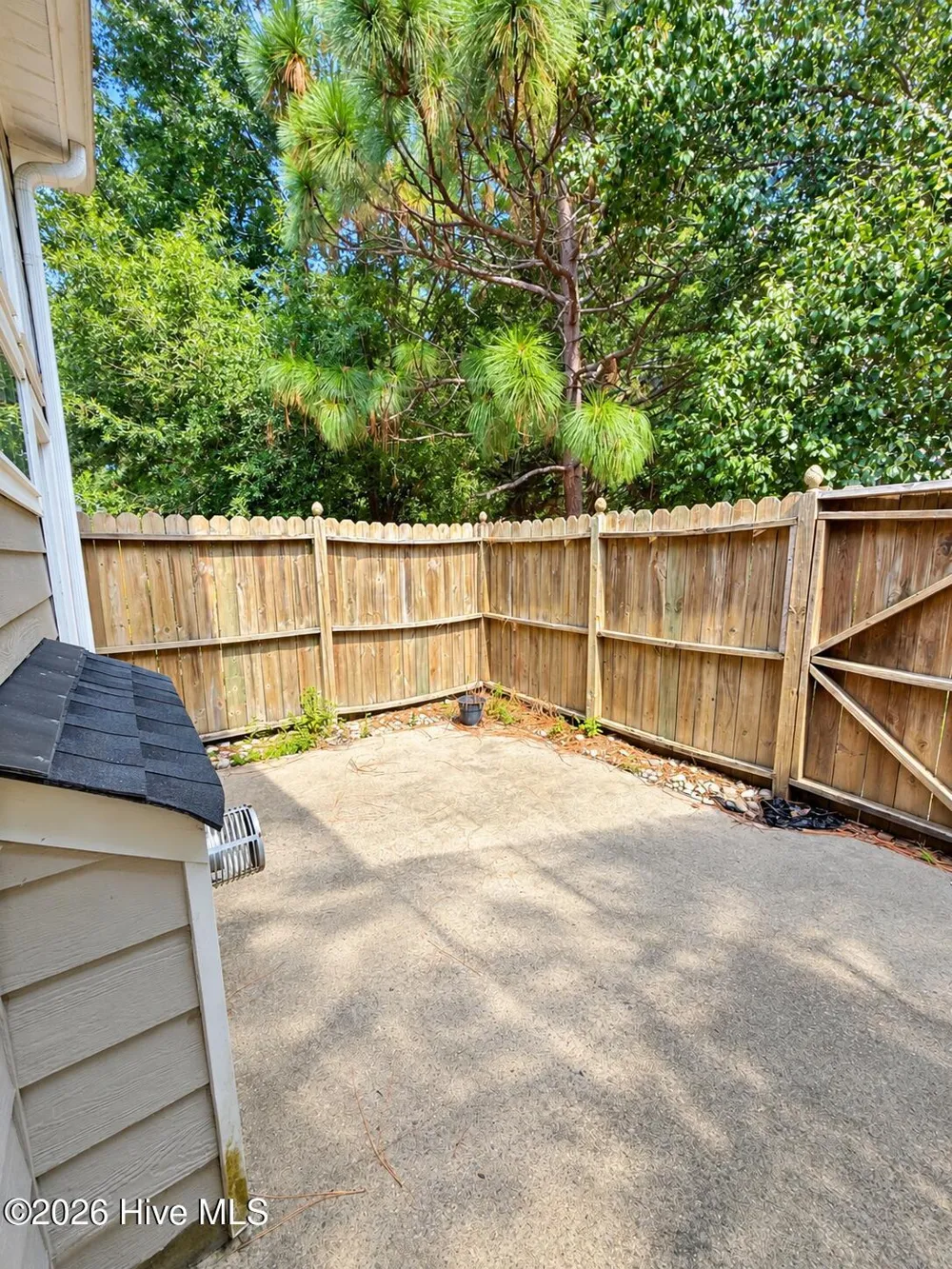 2712 Townes Drive Greenville, NC 27858