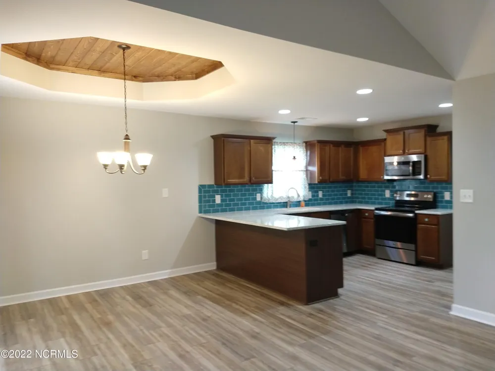 526 Deep Inlet Drive Sneads Ferry, NC 28460