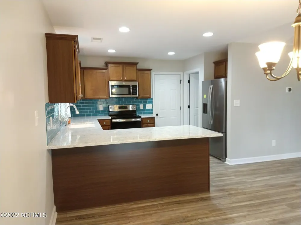 526 Deep Inlet Drive Sneads Ferry, NC 28460