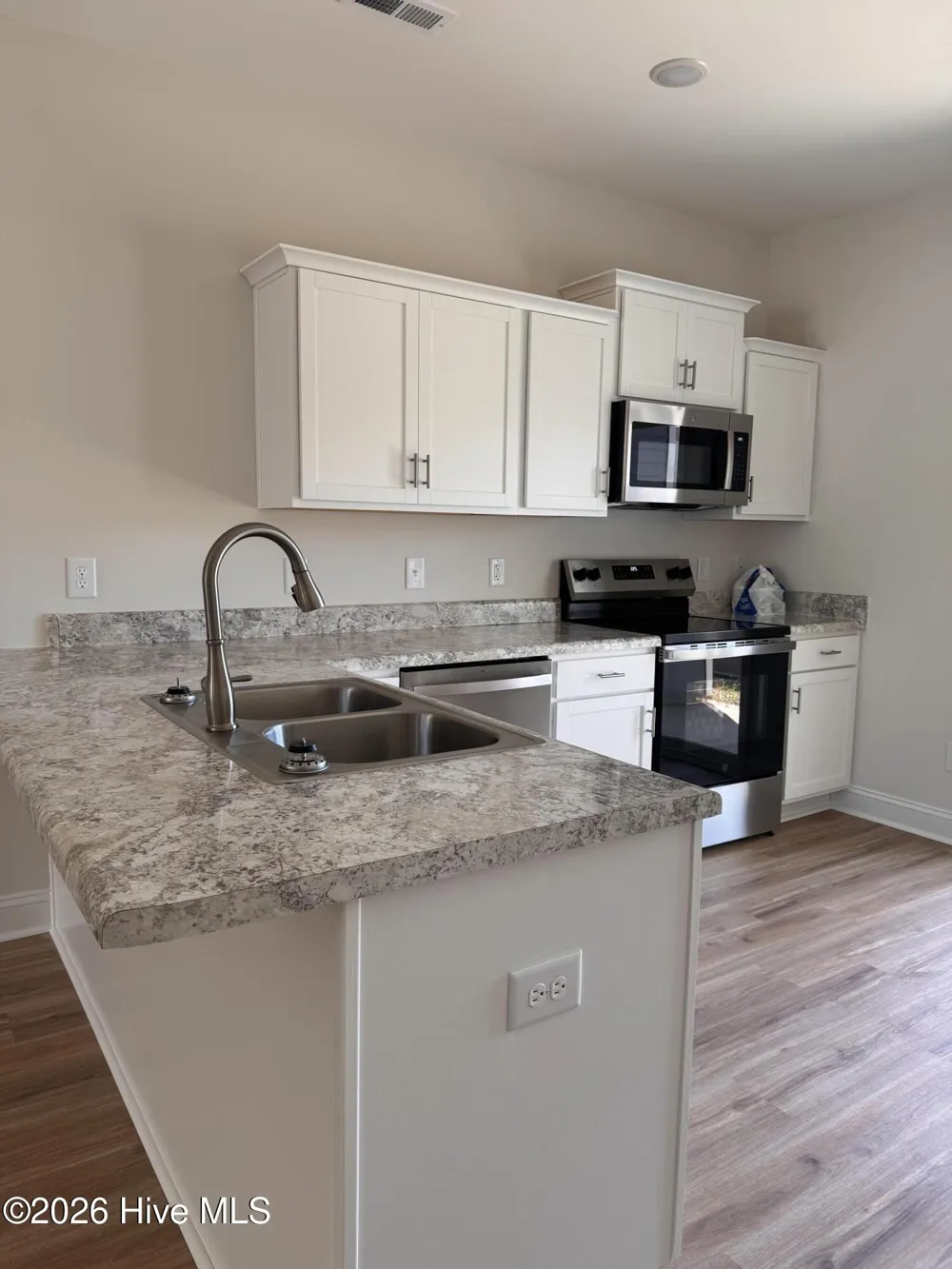101 Loren Road Hubert, NC 28539