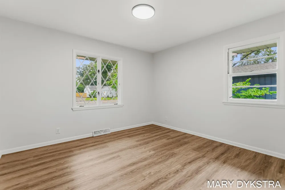 409 W Lakewood Boulevard Holland, MI 49424