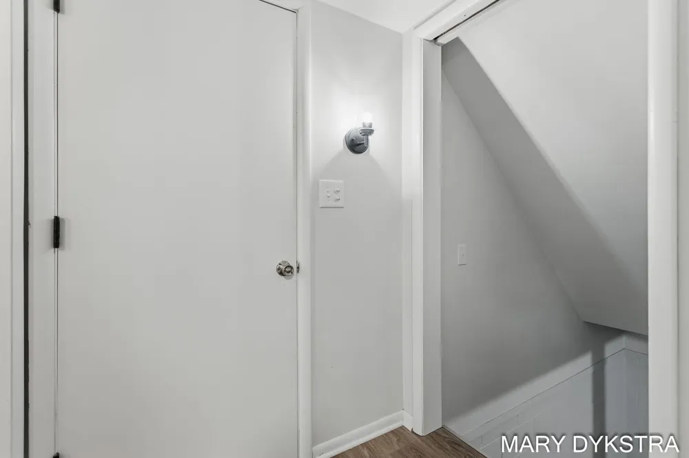 409 W Lakewood Boulevard Holland, MI 49424