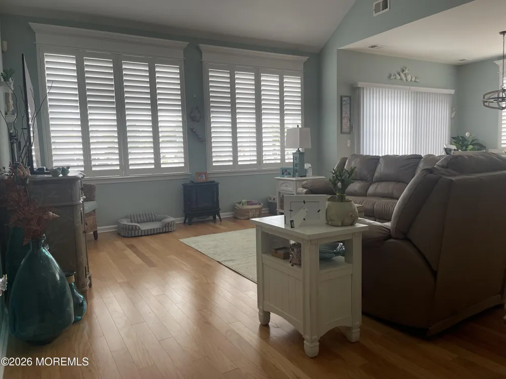 80 Claudia Lane Manahawkin, NJ 08050