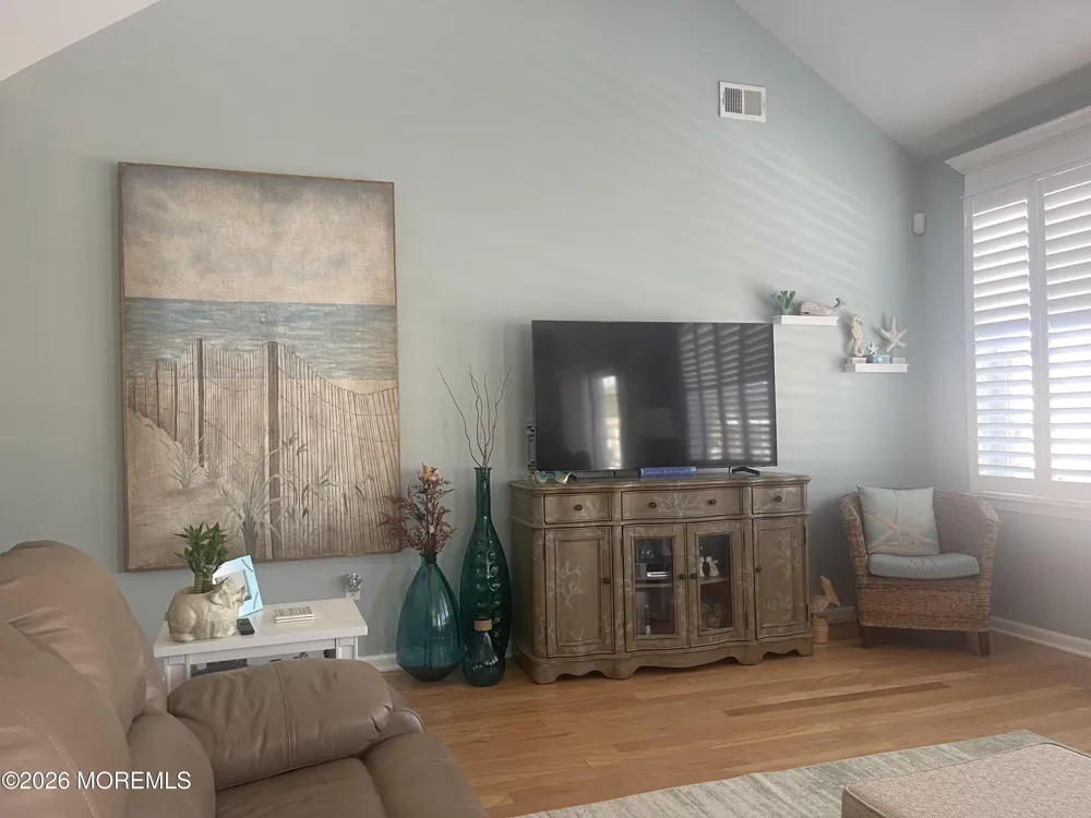 80 Claudia Lane Manahawkin, NJ 08050