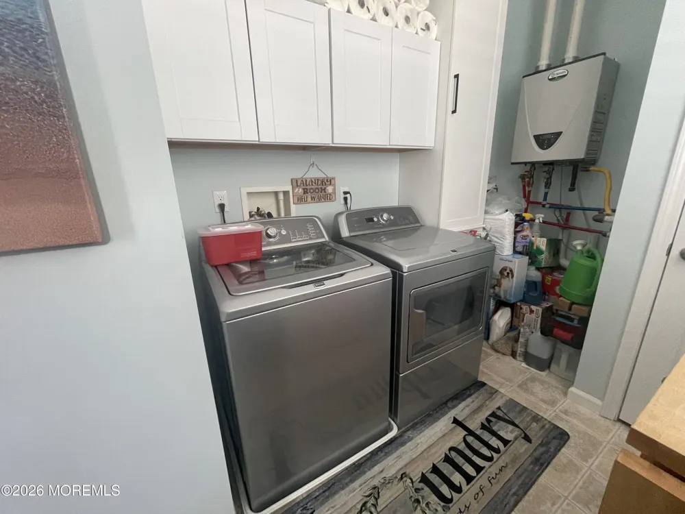 80 Claudia Lane Manahawkin, NJ 08050