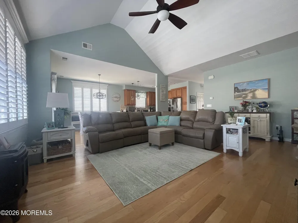 80 Claudia Lane Manahawkin, NJ 08050