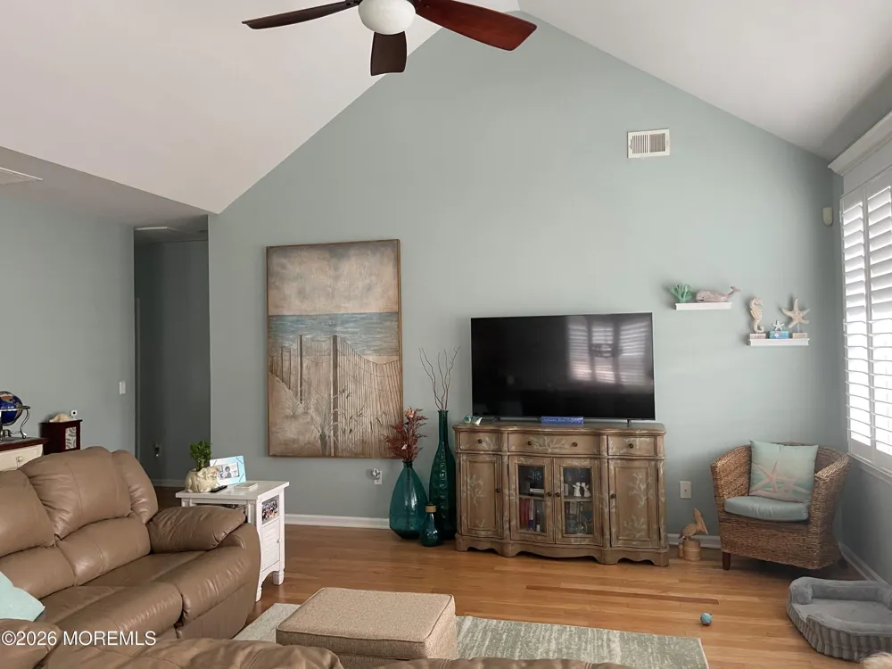 80 Claudia Lane Manahawkin, NJ 08050