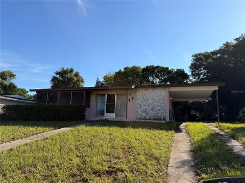 1077 WHITEWOOD DRIVE