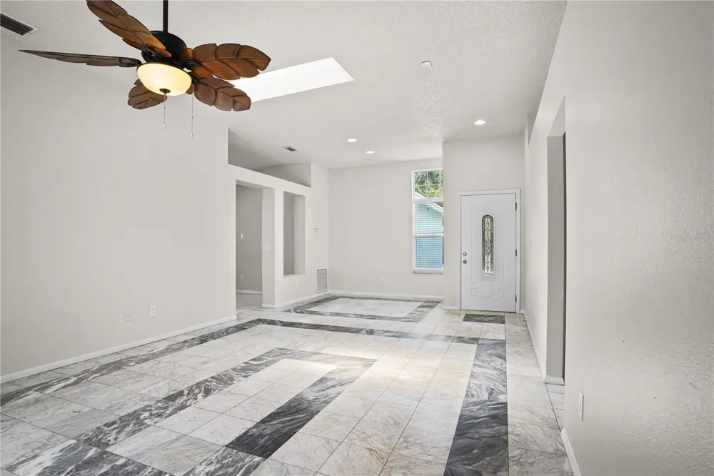 8851 PARLIAMENT COURT Kissimmee, FL 34747
