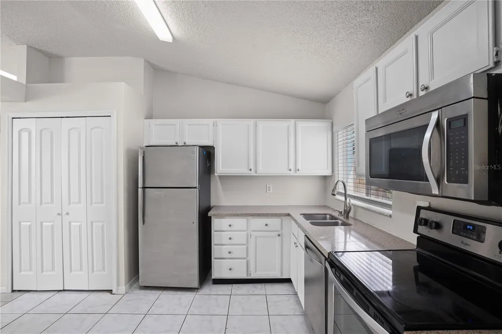 8851 PARLIAMENT COURT Kissimmee, FL 34747