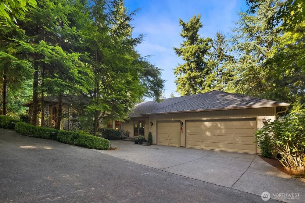 5902 172nd Place SE Bellevue, WA 98006