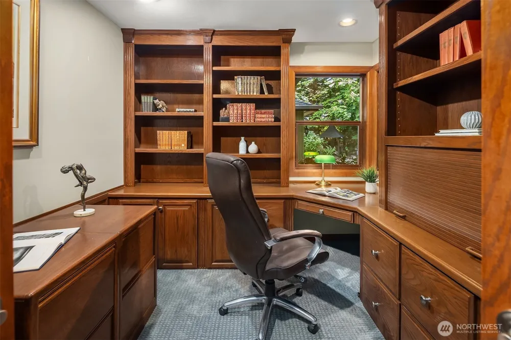 5902 172nd Place SE Bellevue, WA 98006