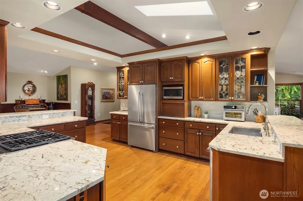 5902 172nd Place SE Bellevue, WA 98006