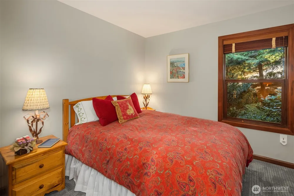 5902 172nd Place SE Bellevue, WA 98006