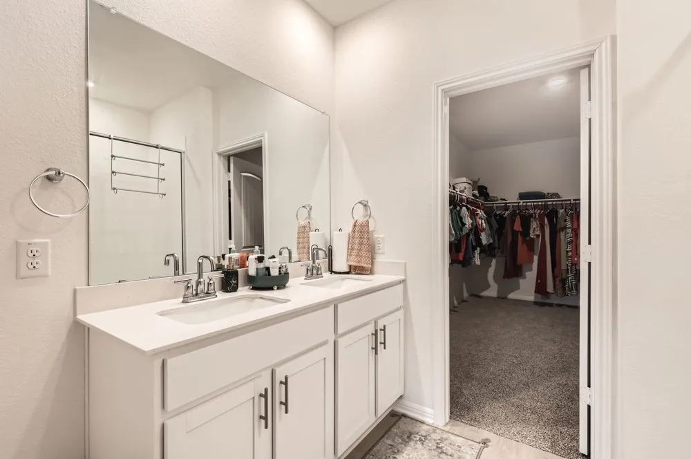 2832 Indian Clover Trail Leander, TX 78641