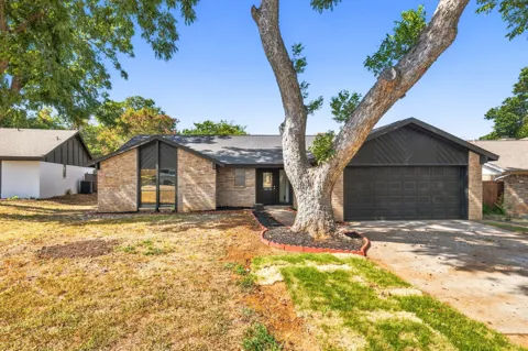 1912 Longmeadow Drive