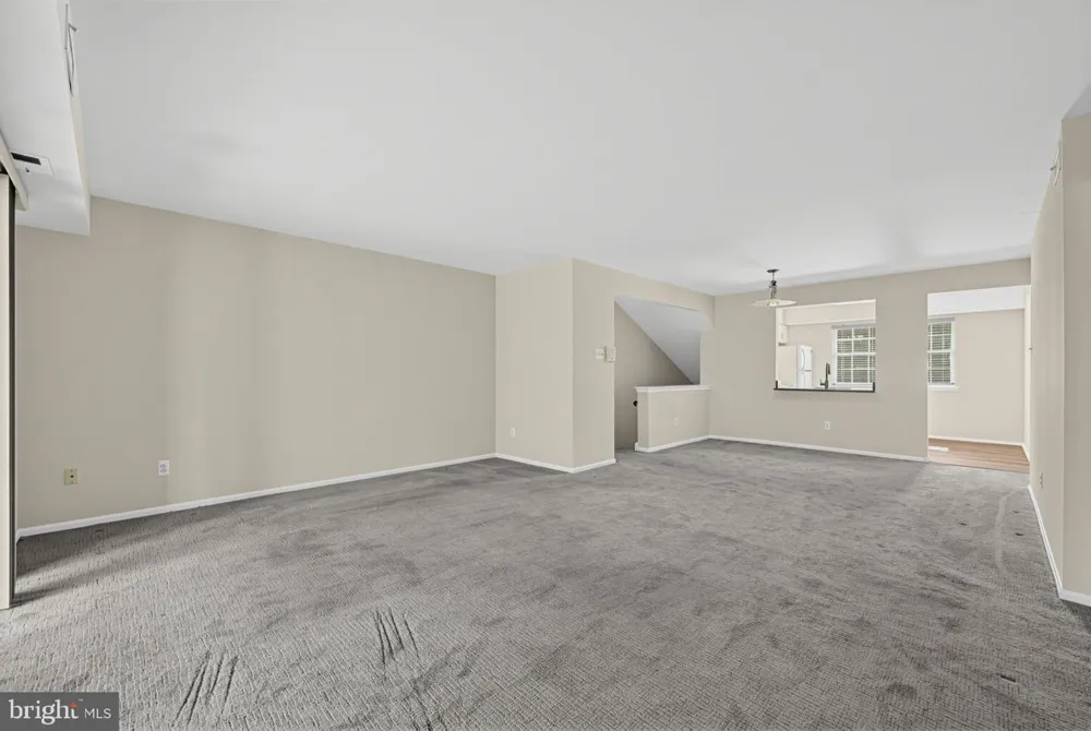 1708 VALLEY GLEN ROAD #162 Elkins Park, PA 19027
