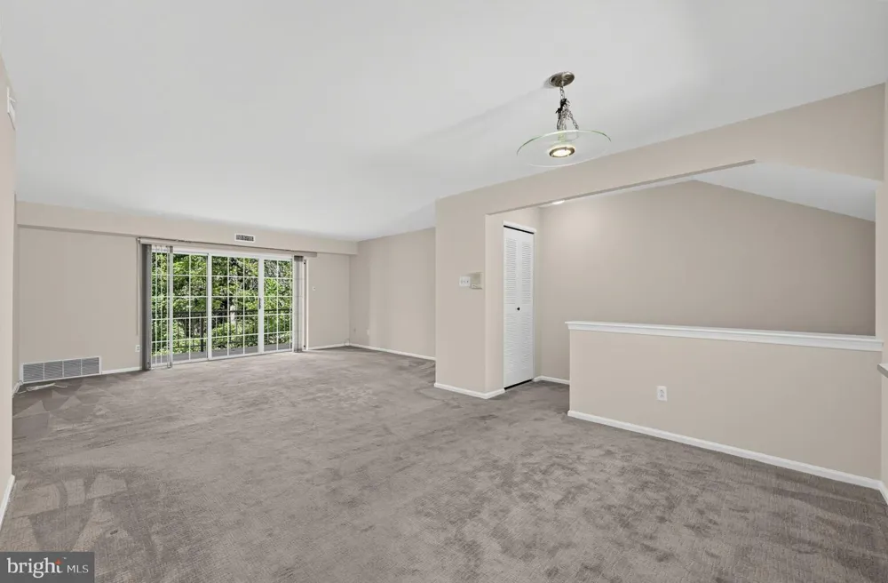 1708 VALLEY GLEN ROAD #162 Elkins Park, PA 19027