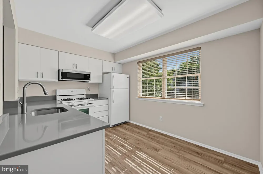 1708 VALLEY GLEN ROAD #162 Elkins Park, PA 19027