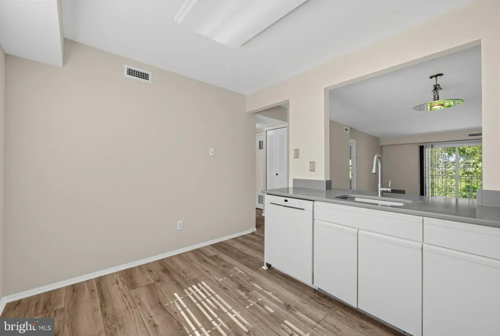 1708 VALLEY GLEN ROAD #162 Elkins Park, PA 19027