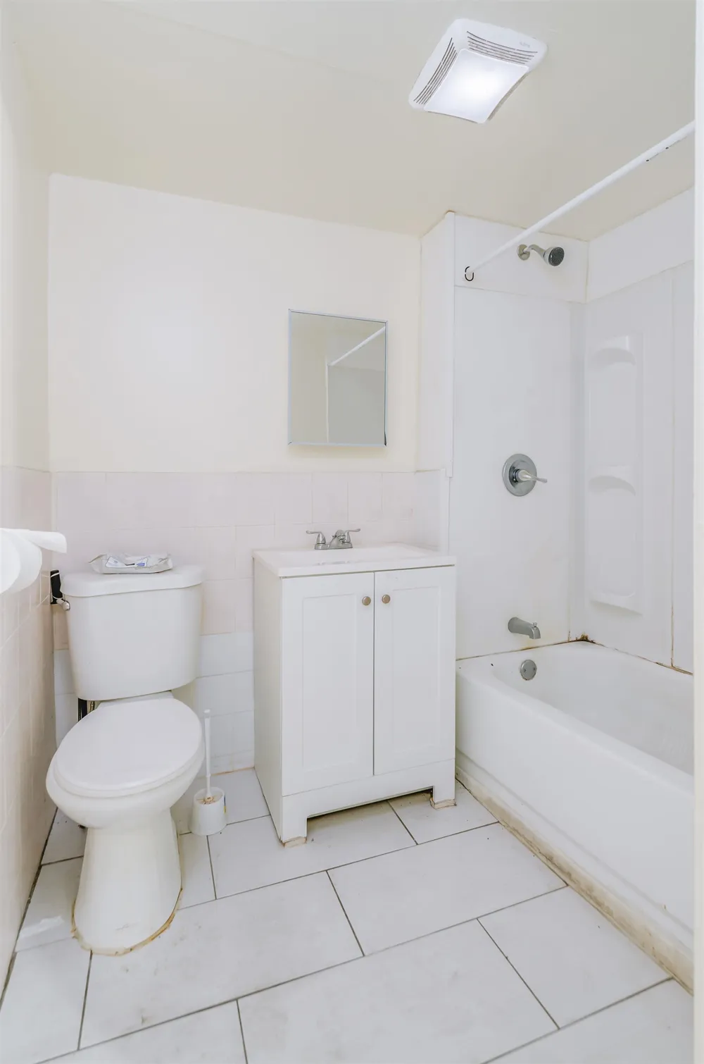 6A ROSE AVE Jersey City, NJ 07305