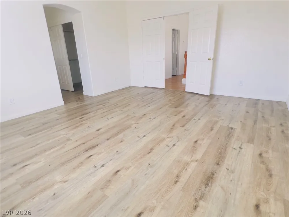 7941 Blue Brook Drive Las Vegas, NV 89147