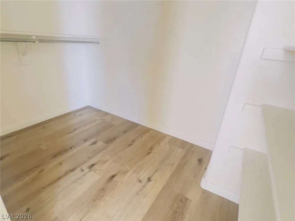 7941 Blue Brook Drive Las Vegas, NV 89147