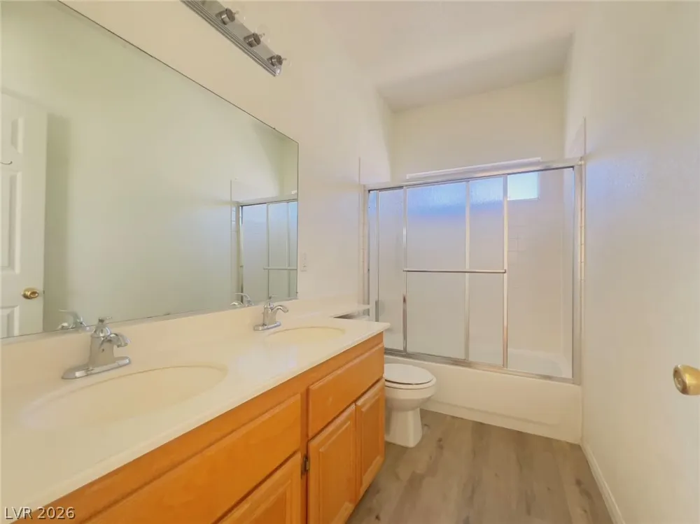 7941 Blue Brook Drive Las Vegas, NV 89147